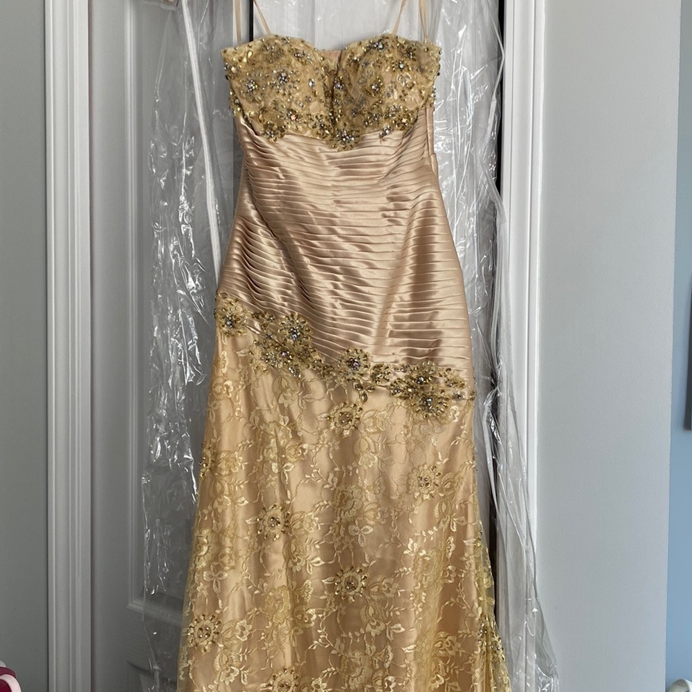 Gold prom dress, size 4